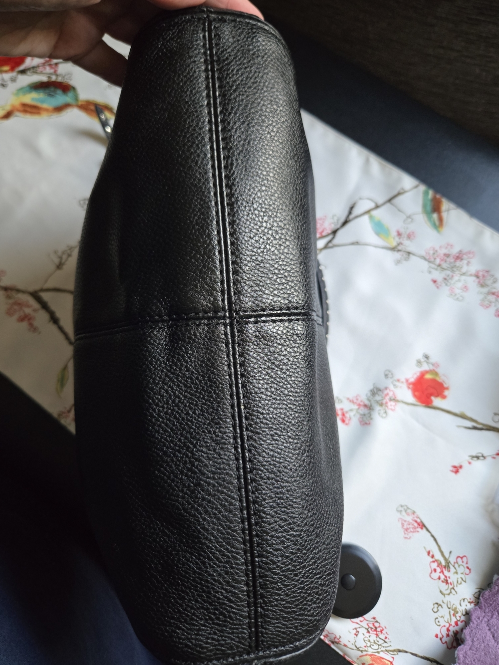 Relic Classic Black Leather Shoulder Bag with Studded Handle - Picture 4 of 13
